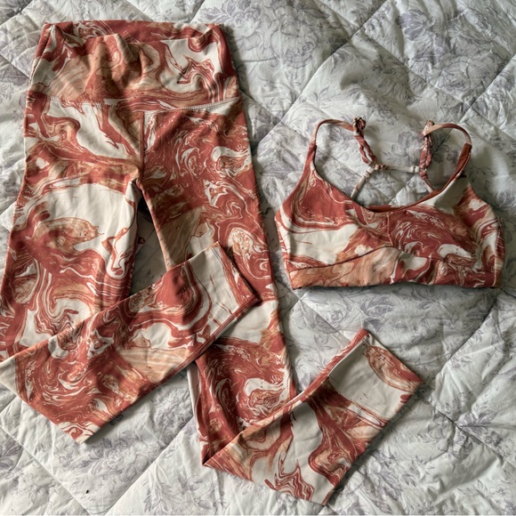 Beach Riot Rose Marbled Set - Picture 3 of 6